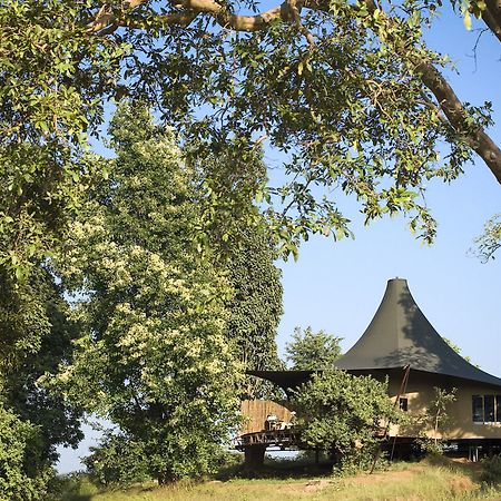 Отель Banjaar Tola, Kanha National Park Mukki Экстерьер фото